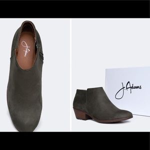 J.adams women's wedge booties.      🛑price firm🛑